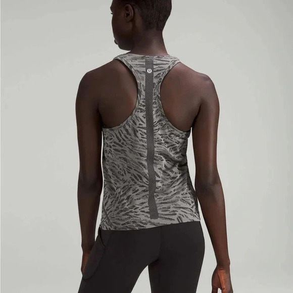 Lululemon Swiftly Tech Racerback Tank Top 2.0 *Race Length Primal Clash Black 10 - Picture 2 of 7